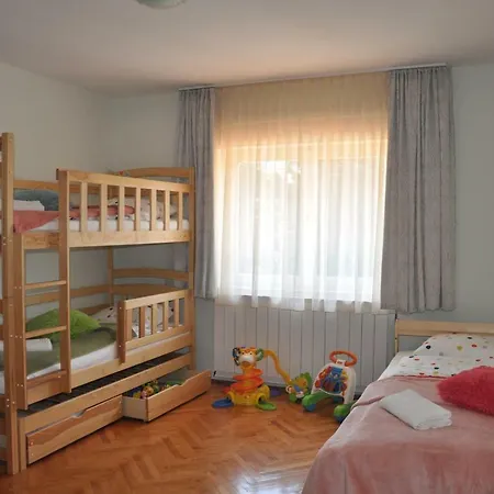 Villon Apartmanhaz Apartman